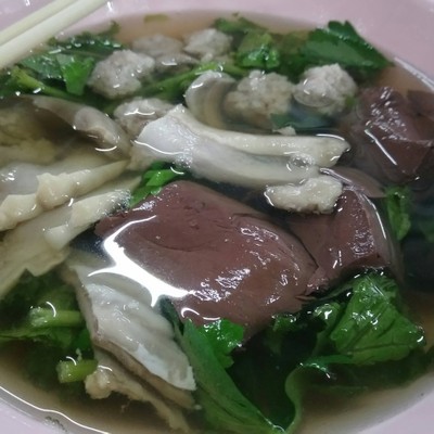 เกาเหลาเลือดหมู
