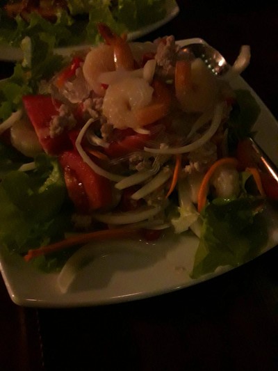 ยำวุ้นเส้นกุ้งหมูสับ