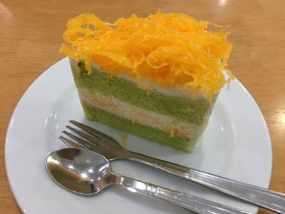 เค้กฝอยทองใบเตย