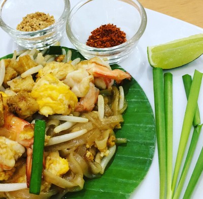 ผัดไทยกุ้งสด