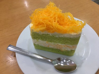 เค้กฝอยทองใบเตย