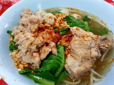 ก๋วยเตี๋ยวน้ำใสธรรมดา