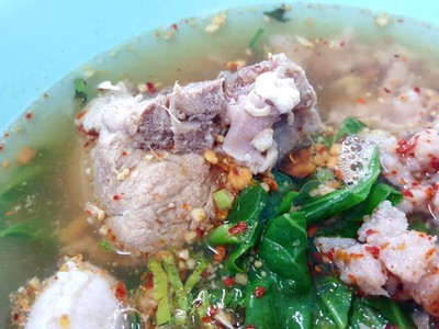 ก๋วยเตี๋ยวน้ำใสธรรมดา