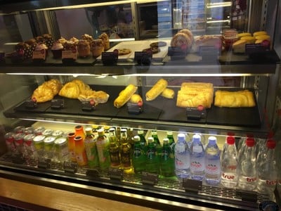 อาหาร หรือ เครื่องดื่ม