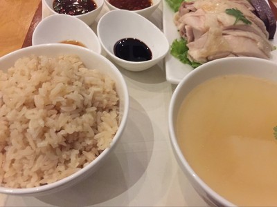 ข้าวมันไก่มณเฑียร เซตใหญ่