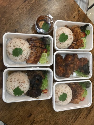 ข้าวหมูสามชั้นทอด/ข้าวหมูอบ(เดลิเวอรี่)