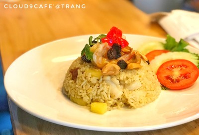 Cloud 9 Cafe (คลาวด์นายน์คาเฟ่) Cloud 9 Cafe (คลาวด์นายน์คาเฟ่)