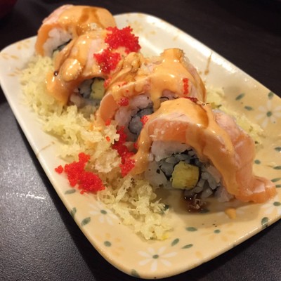 ข้าวปั้นหน้าแซลมอนเผา