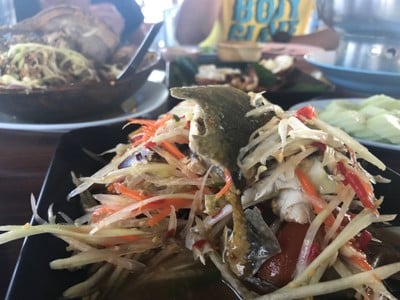 ส้มตำปูม้าดิบ