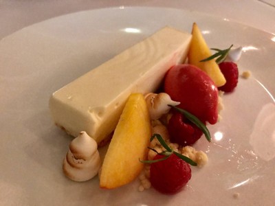 Sheep' Milk Yogurt Cheese Cake