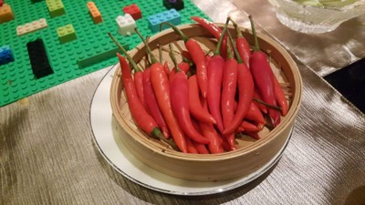 อาหาร หรือ เครื่องดื่ม