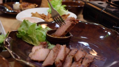 คอหมูย่าง