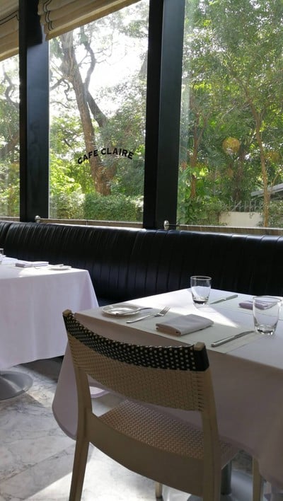 บรรยากาศ Cafe Claire Oriental Residence Bangkok