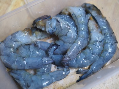 วิธีทำ สลัดกุ้งทอด ซอสมายองเนสพริกสด