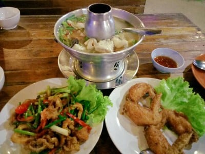 อาหาร หรือ เครื่องดื่ม