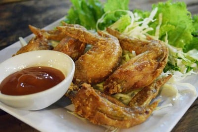 อาหาร หรือ เครื่องดื่ม