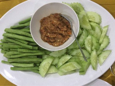 น้ำพริกผักสด