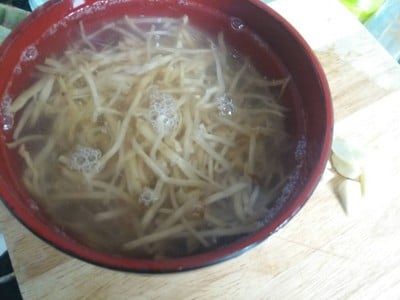 วิธีทำ ไก่กระเทียมพริกไทผัดขิง
