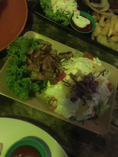 อาหาร หรือ เครื่องดื่ม