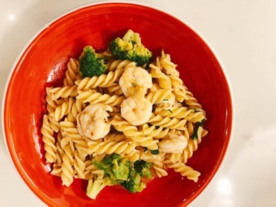 พาสต้าน้ำมันกุ้งกับบร็อคโคลี่ พาสต้าน้ำมันกุ้งกับบร็อคโคลี่