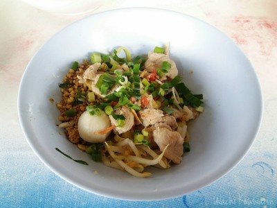 บะหมี่แห้ง