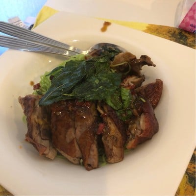 บะหมี่เป็ดกะเพรากรอบ