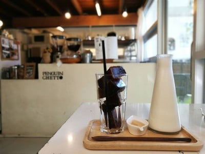 Penguin coffee เจ็ดยอด -ช่างเคี่ยน