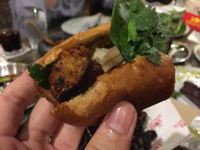 ฮอทด๊อกไส้อั่ว