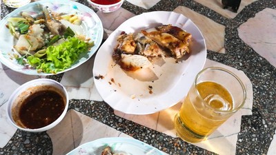 อาหาร หรือ เครื่องดื่ม