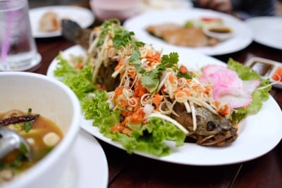 เมนูของร้าน ส้มตำคุณกัญจณ์