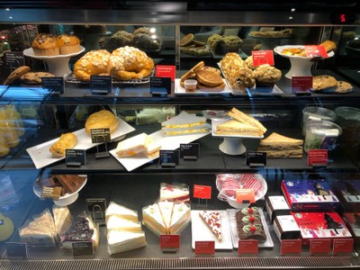 อาหาร หรือ เครื่องดื่ม