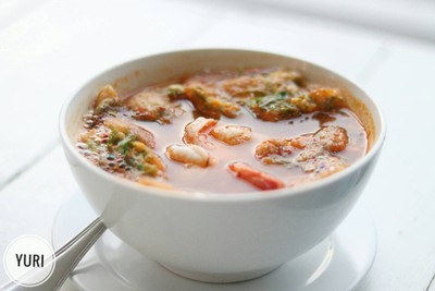 แกงส้มชะอมกุ้ง