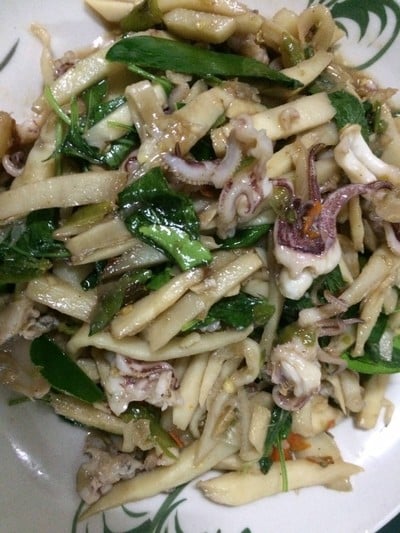 ผัดหน่อไม้สด