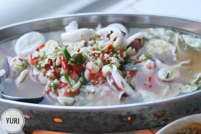 หมึกไข่นึ่งมะนาว