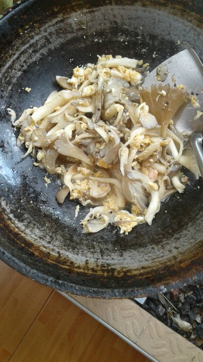 วิธีทำ ผัดเห็ดนางฟ้ากุ้งสด