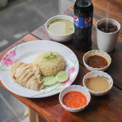 บุญตงเกียรติ ข้าวมันไก่สิงคโปร์ ทองหล่อ