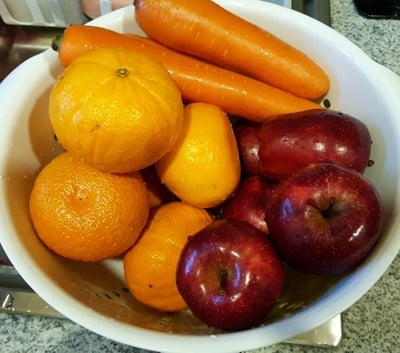 วิธีทำ น้ำผักผลไม้สีส้มมม วิธีทำ น้ำผักผลไม้สีส้มมม