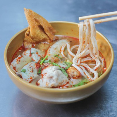 แซว ทองหล่อ-สุขุมวิท 48 สุขุมวิท48