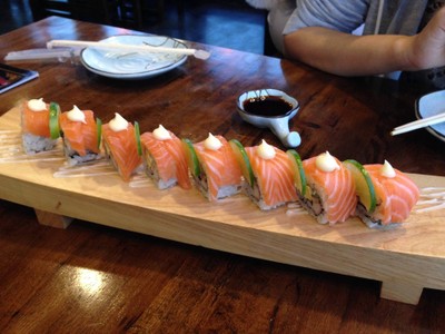 Salmon Roll Maki