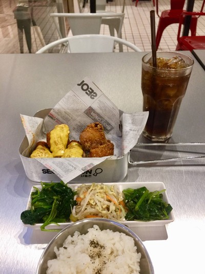 ชุดสุดคุ้มน่องเล็ก3ชิ้น(ชีส) และผักเครื่องเคียง