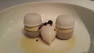 ไอศกรีมโยเกิร์ต