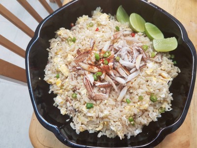 ข้าวผัดปูเน้นๆ