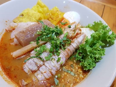 ก๋วยเตี๋ยวต้มยำกั้งซี้ด ภูเก็ต สามกอง