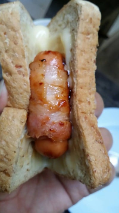 วิธีทำ ไส้กรอกพันเบคอนมิ๊กซ์ซอส