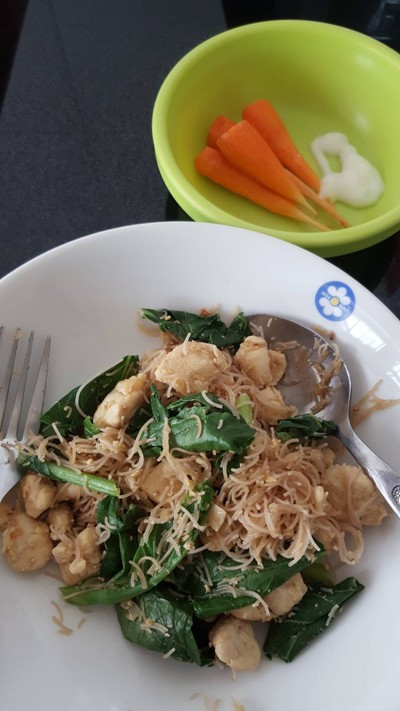 หมี่ข้าวกล้องผัดซีอิ้ว หมี่ข้าวกล้องผัดซีอิ้ว