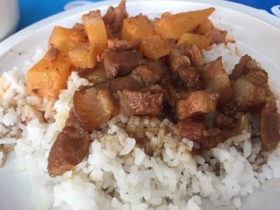 ข้าวราดแกง