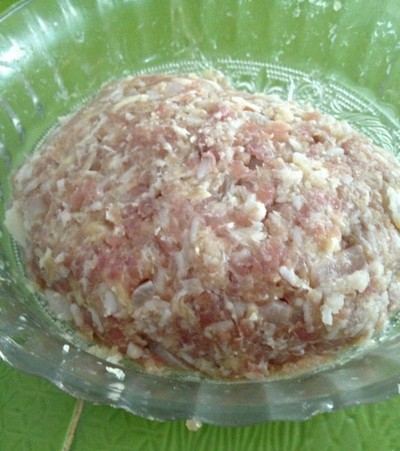 วิธีทำ แหนมผัดไข่แฮนเมด