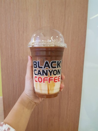 CARAMEL MACCHIATO เย็น