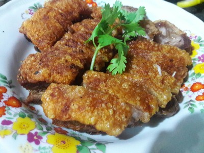 หมูกรอบที่กรอบกว่าเงินในบัญชี