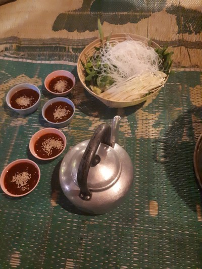 อาหาร หรือ เครื่องดื่ม